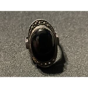 925 Sterling Silver Marcacite & Onyx Ring Size 8